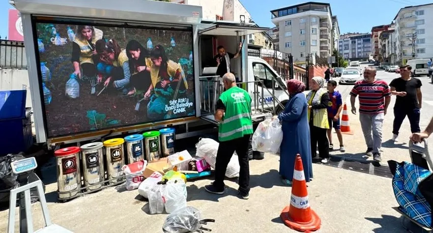 Canik Belediyesi Sıfır Atıkta Liderliğini Sürdürüyor! Hem Doğa Kazanıyor Hem Aile Bütçesi!
